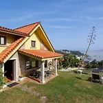 Casa Nueva De *