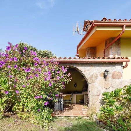 Casa Nueva De *